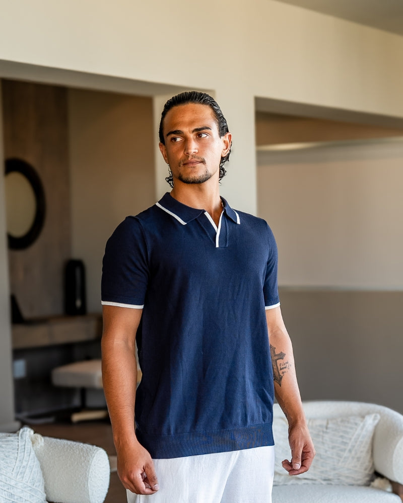Men's Contrast Tipped Polo with Open Collar and Short Sleeves