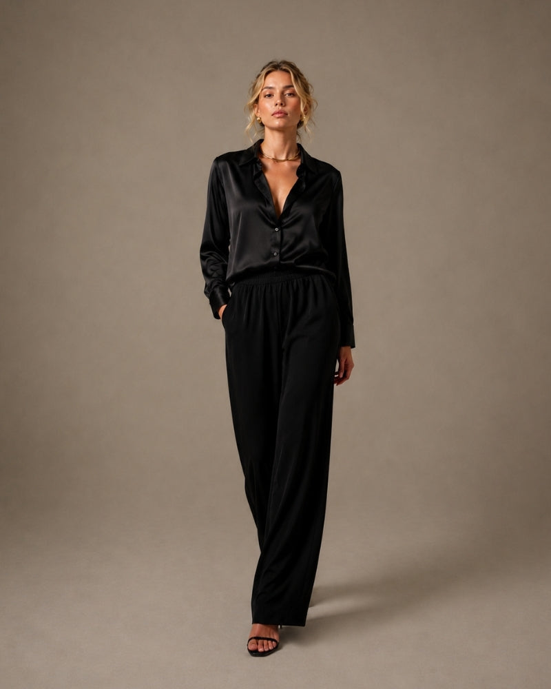 Women's Wide Leg Trousers with Elastic Waist and Fluid Drape